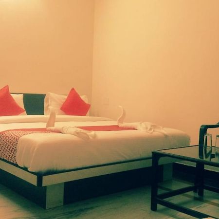 Hotel Rajkamal International Ουνταϊπούρ Εξωτερικό φωτογραφία