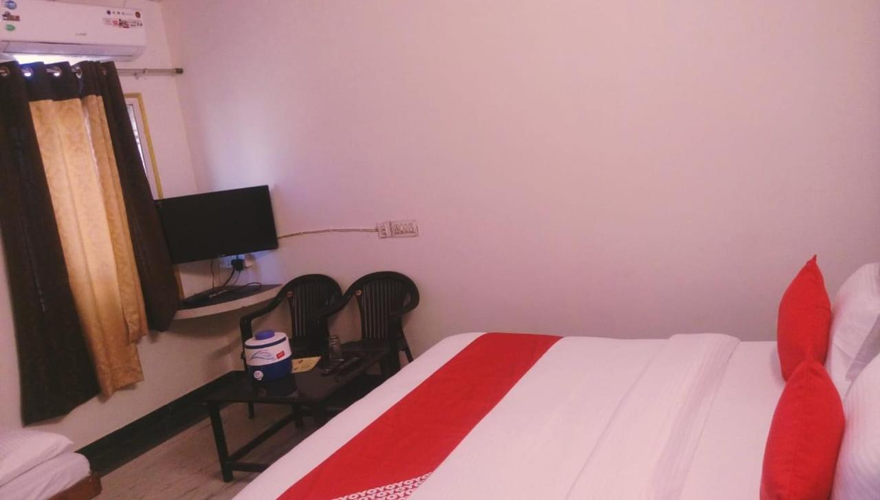 Hotel Rajkamal International Ουνταϊπούρ Εξωτερικό φωτογραφία