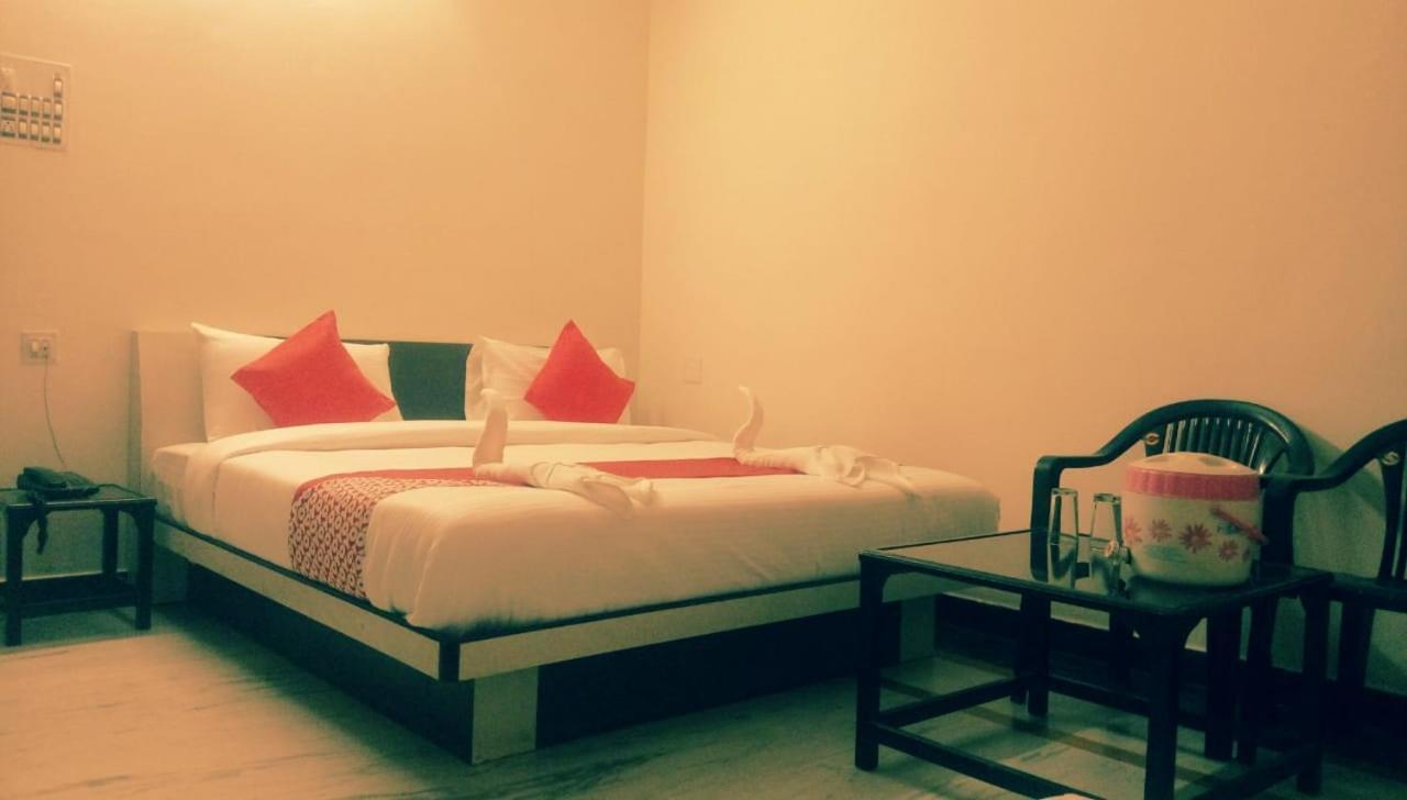 Hotel Rajkamal International Ουνταϊπούρ Εξωτερικό φωτογραφία