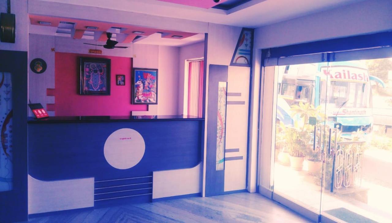 Hotel Rajkamal International Ουνταϊπούρ Εξωτερικό φωτογραφία