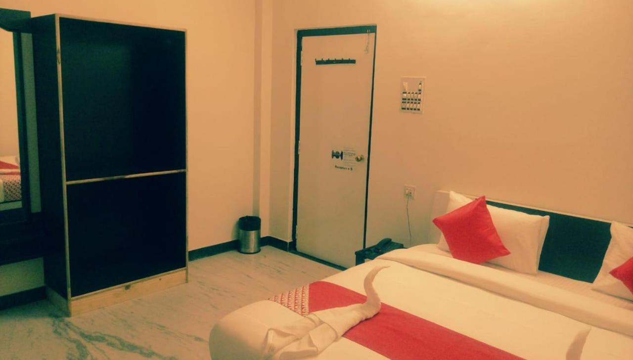 Hotel Rajkamal International Ουνταϊπούρ Εξωτερικό φωτογραφία